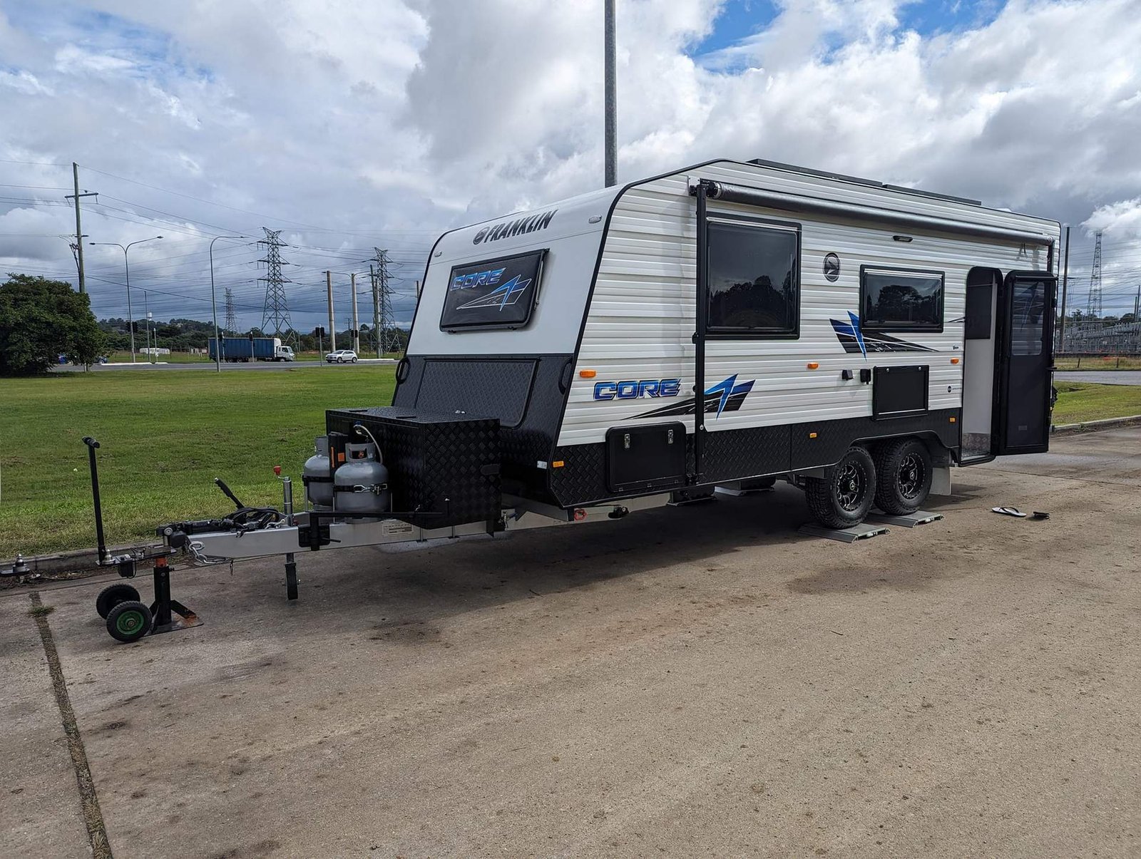 Caravan Weighing Brisbane, Mobile Weight Check, Caravan Weighing, Mobile Weighing near me, Mobile Weighing Brisbane, Vehicle and Caravan Weighing, Mobile Weighbridge